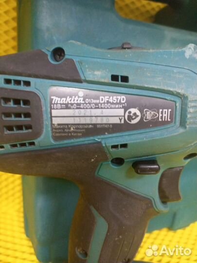 Шуруповерт Makita df457d