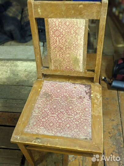 Стул (сталинской эпохи)под реставрацию