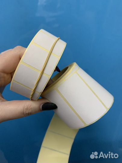 Ценники самоклеющиеся в рулоне