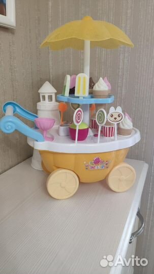 Детская тележка с мороженым
