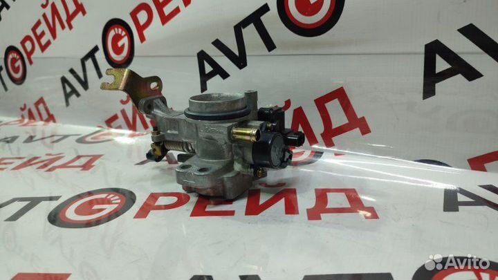 Заслонка дроссельная Toyota Vitz SCP10 1SZ 2001.03