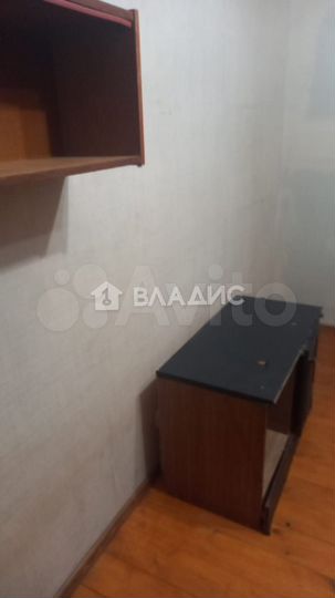 Комната 10 м² в 3-к., 1/3 эт.