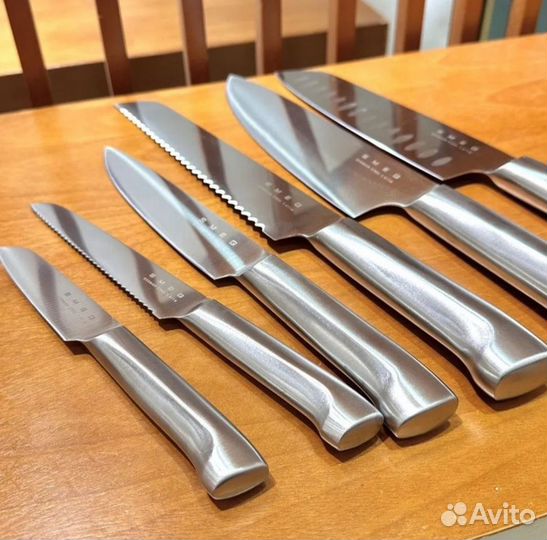 Набор кухонных ножей из 8 предметов