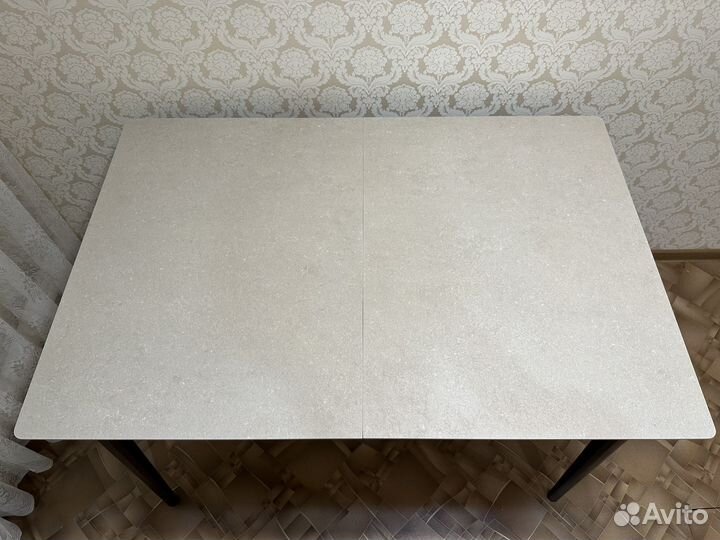 Продам стол «плей»