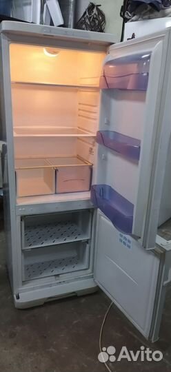 Холодильник Бирюса