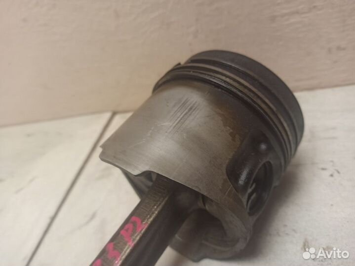 Поршень с шатуном