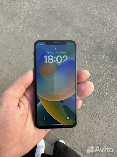 iPhone X, 64 ГБ