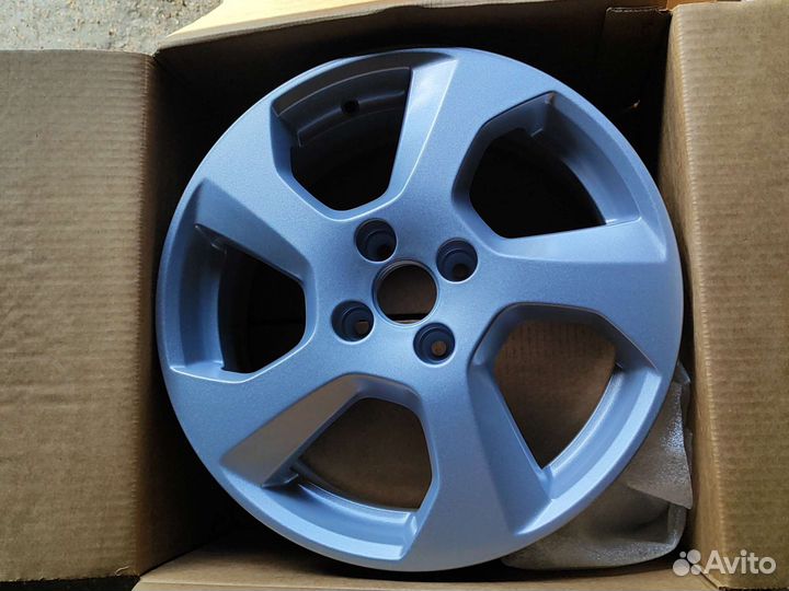 Диски литые Лада Ларгус Кросс (LADA Largus)