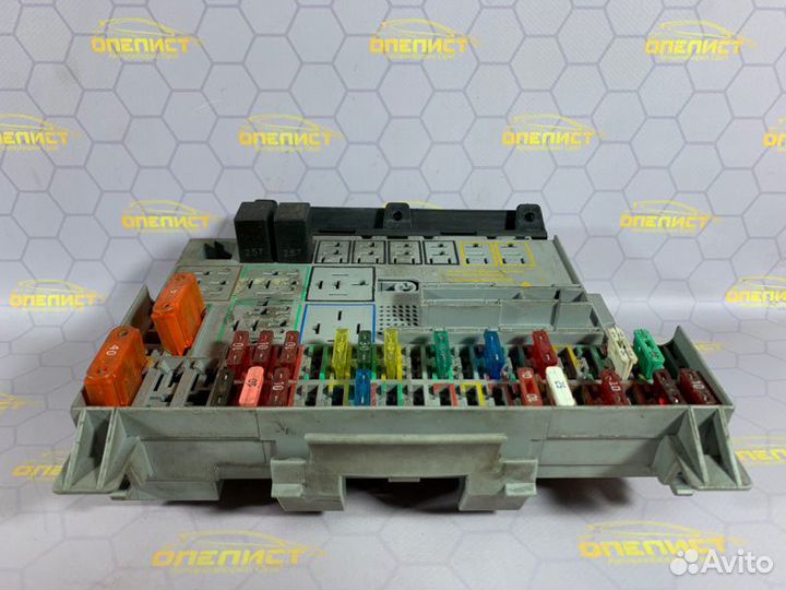 Блок предохранителей Opel Vectra B