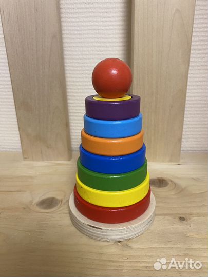 Пирамидка монтессори