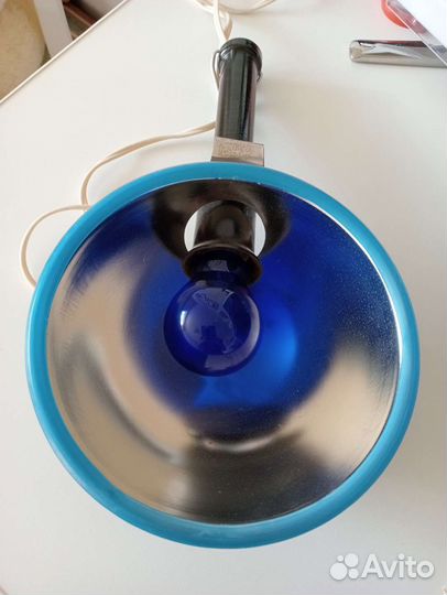 Медицинская синяя лампа