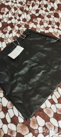 Юбка кожзам,48 рр