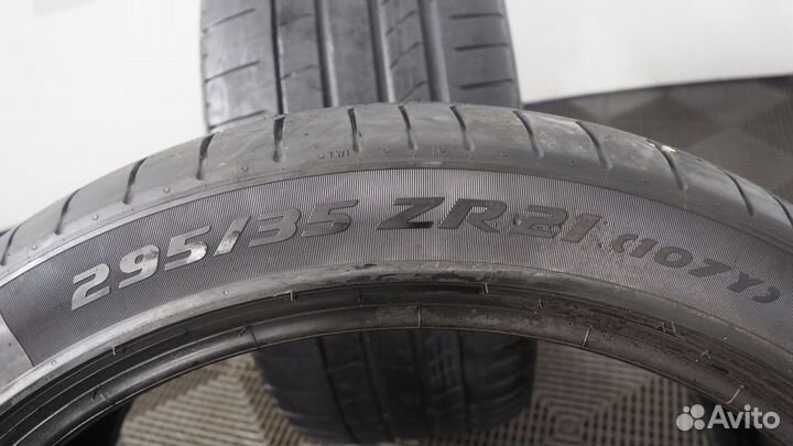 Pirelli P Zero 295/35 R21