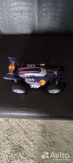 Машина на радиоуправлении гоночная