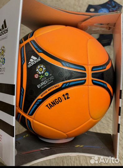 Футбольный мячи чемпионата Европы