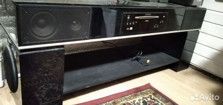 Акустическая полка