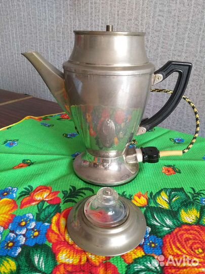 Электрокофейник с гейзером из латуни.ссср. 1964год