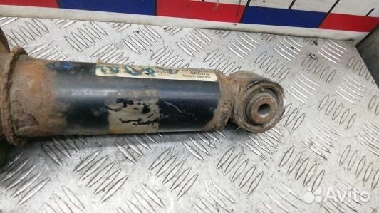 Стойка задняя левая volkswagen touareg 7L (3AD12SJ