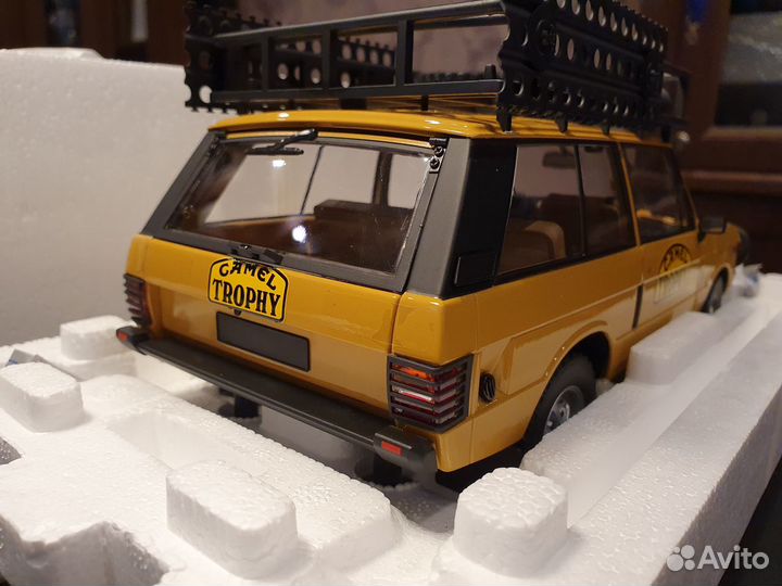 1:18 Almost Real Range Rover Camel Trophy 82 Papua