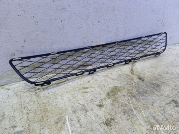 Решетка бампера Тойота