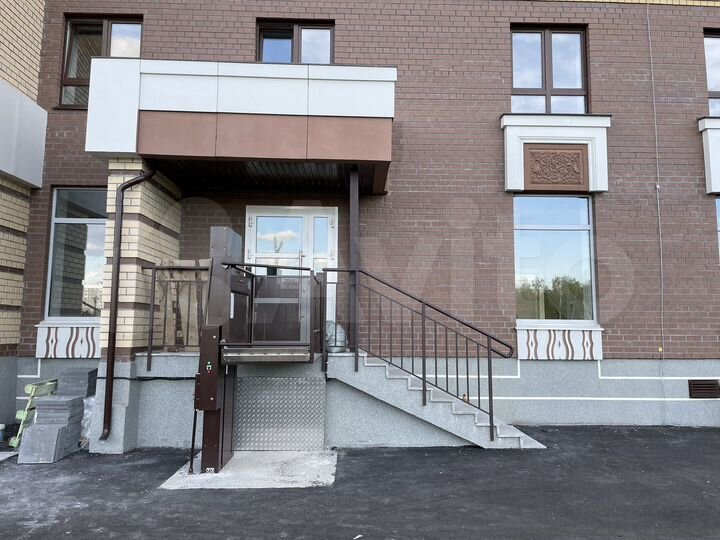 Торговая площадь в ЖК Ария, 151.79 м², дом кирпич