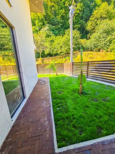 Коттедж 240 м² на участке 4 сот.