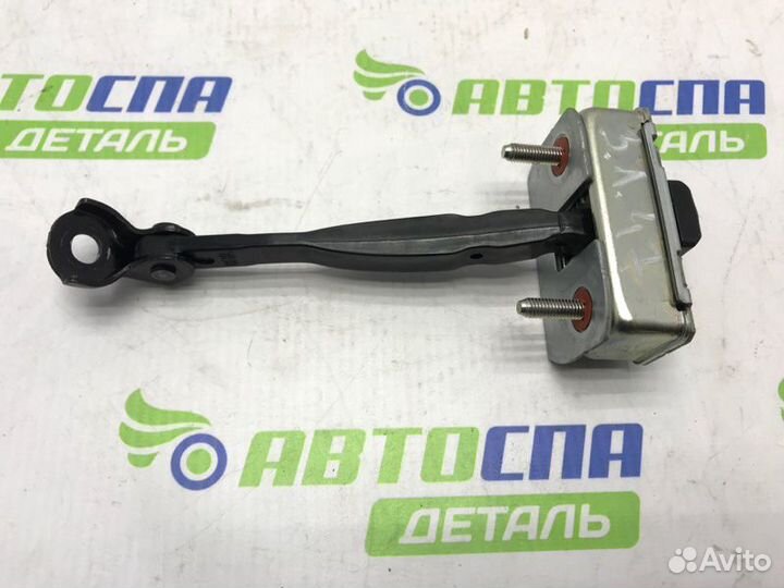 Ограничитель двери задний Mazda Cx-30 бензин 2019