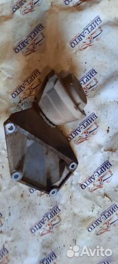 Подушка опора двигателя bmw 5 e60 e61