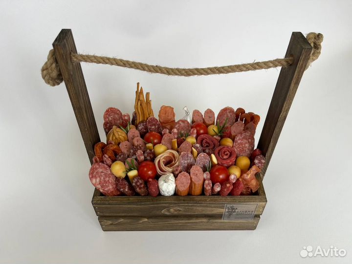 Колбасный подарок