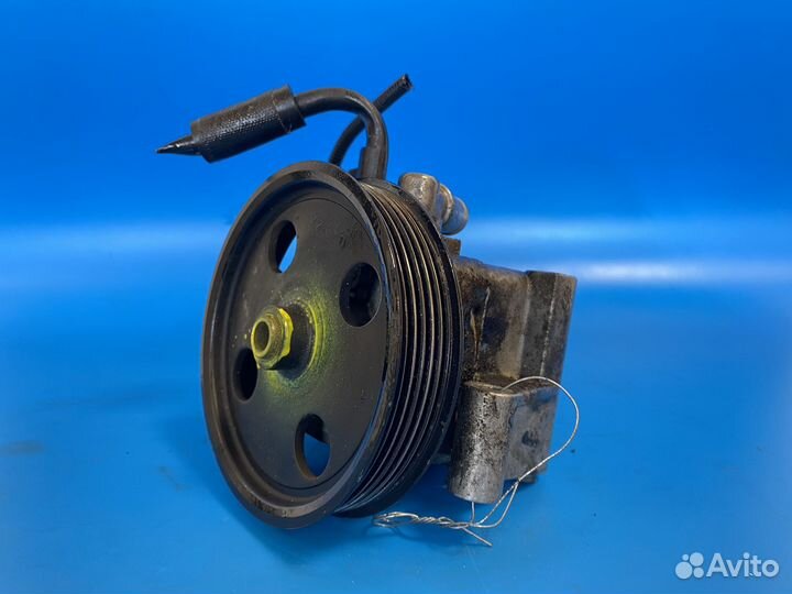 Насос гура Ford Focus 2 hxda 2008 (б/у) 1.6