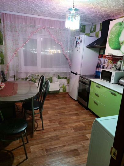 1-к. квартира, 42 м², 1/2 эт.