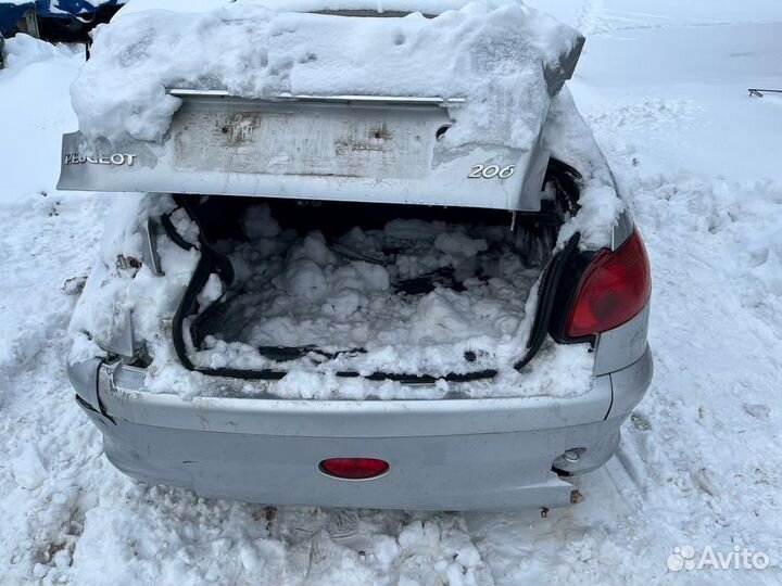 Глушитель на peugeot 206