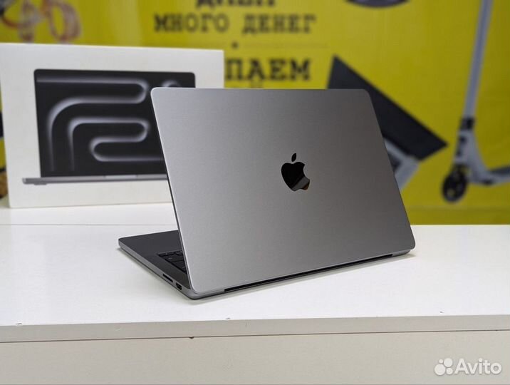 Новый macbook pro 14 диагональM3 8/512GB/рассрочка