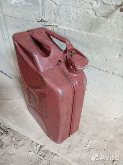 Канистра металлическая для бензина