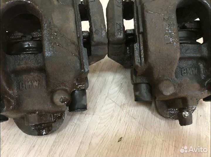 Суппорта тормозные задние BMW 7 e65 e66