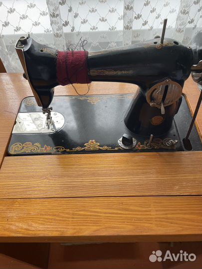 Швейная машинка ножная пмз