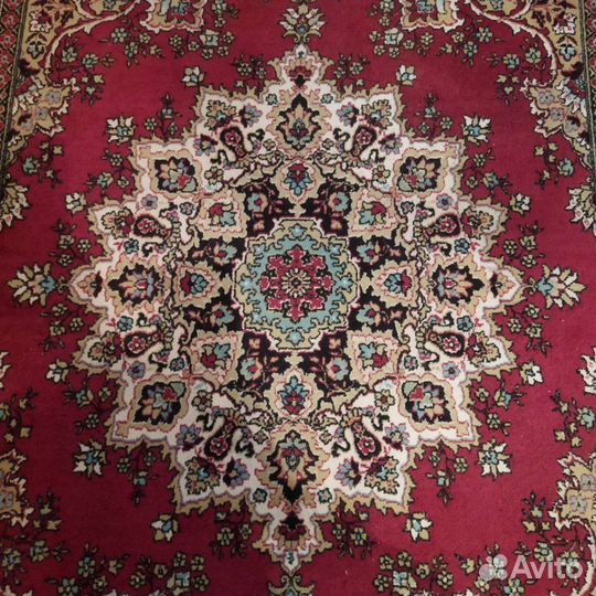 Ковер шерстяной