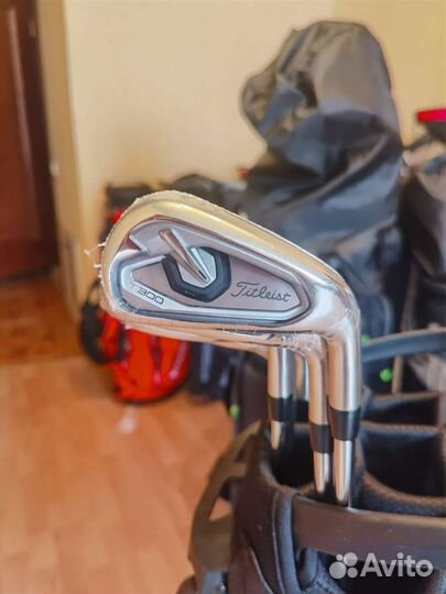 Клюшки для гольфа Titleist T300, айроны
