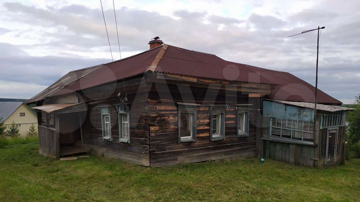 Дом 300 м² на участке 37 сот.