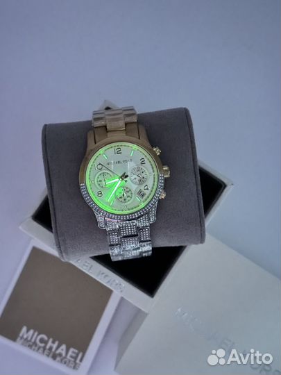 Наручные часы Michael Kors MK7329 с хронографом