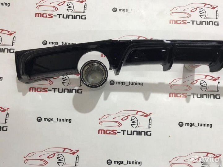 Диффузор BMW F30 Черный глянец 1x1 + Akrapovic