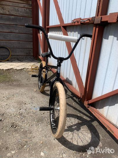 Велосипед BMX