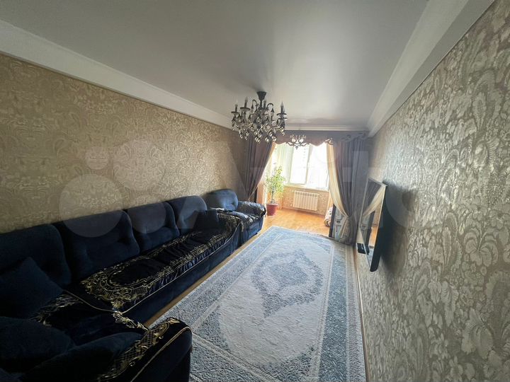 4-к. квартира, 90 м², 7/10 эт.