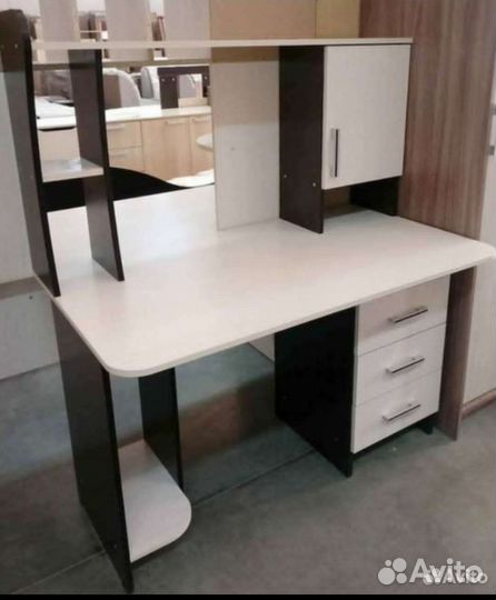 Компьютерный стол №5(бесплатная доставка)