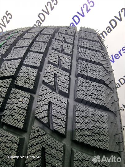 Hilo Arctic S-8 225/45 R19 96T