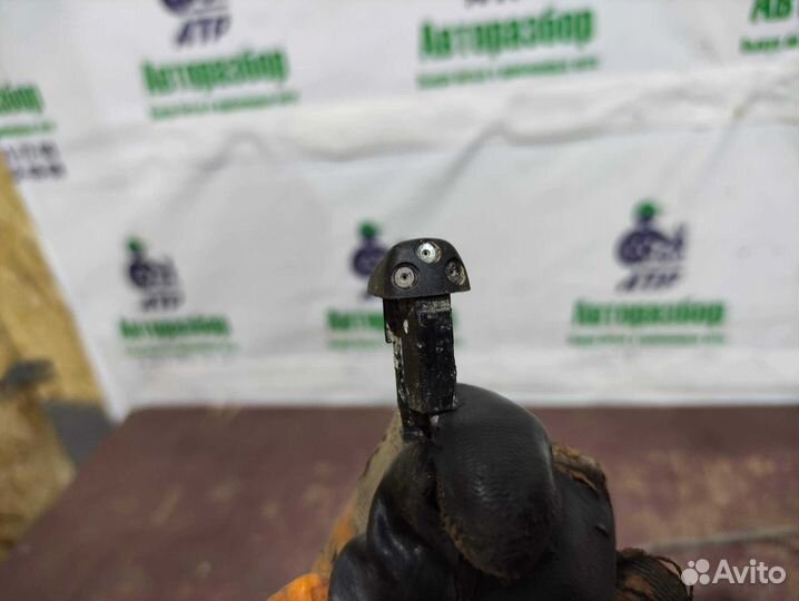 Проводка форсунок омывателя KIA Rio