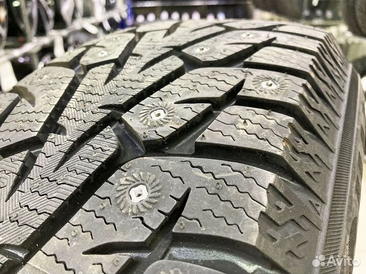 Yokohama Ice Guard IG55 215/60 R16