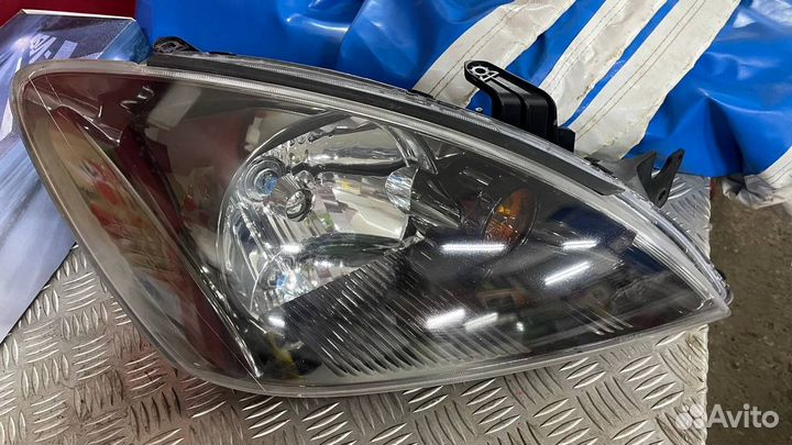 Фары на mitsubishi lancer