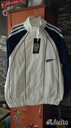 Ветровка ретро