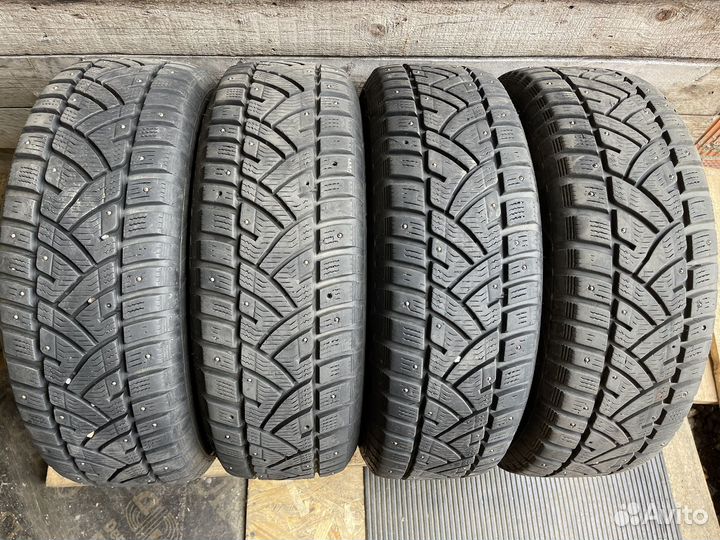 Cooper Weather-Master S/T 3 195/65 R15